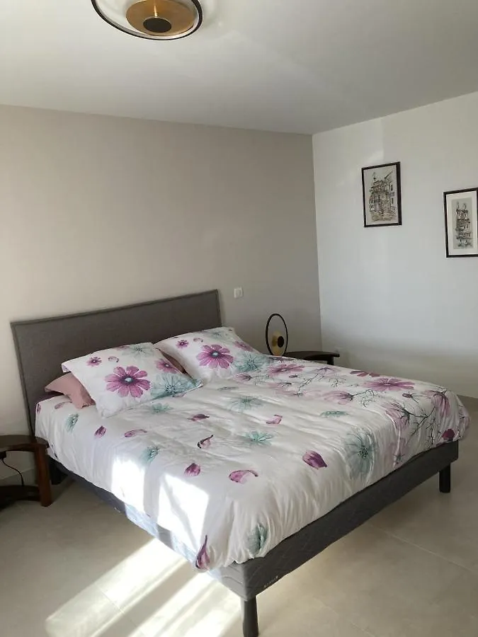 Bed & Breakfast Chambre D'Hotes Lavande- A L'Ombre Des Tilleuls Lagorce